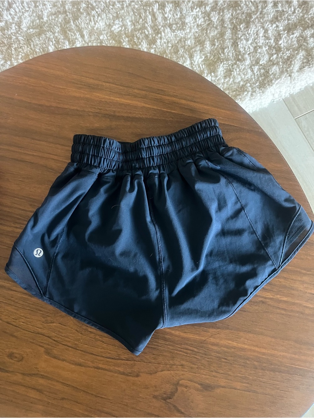 Barely worn Lululemon Hotty Hot - Picture 3 of 4